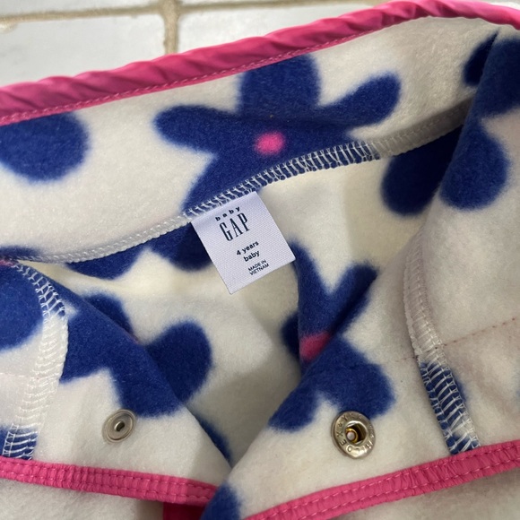 NWT Gap floral fleece - Picture 2 of 3